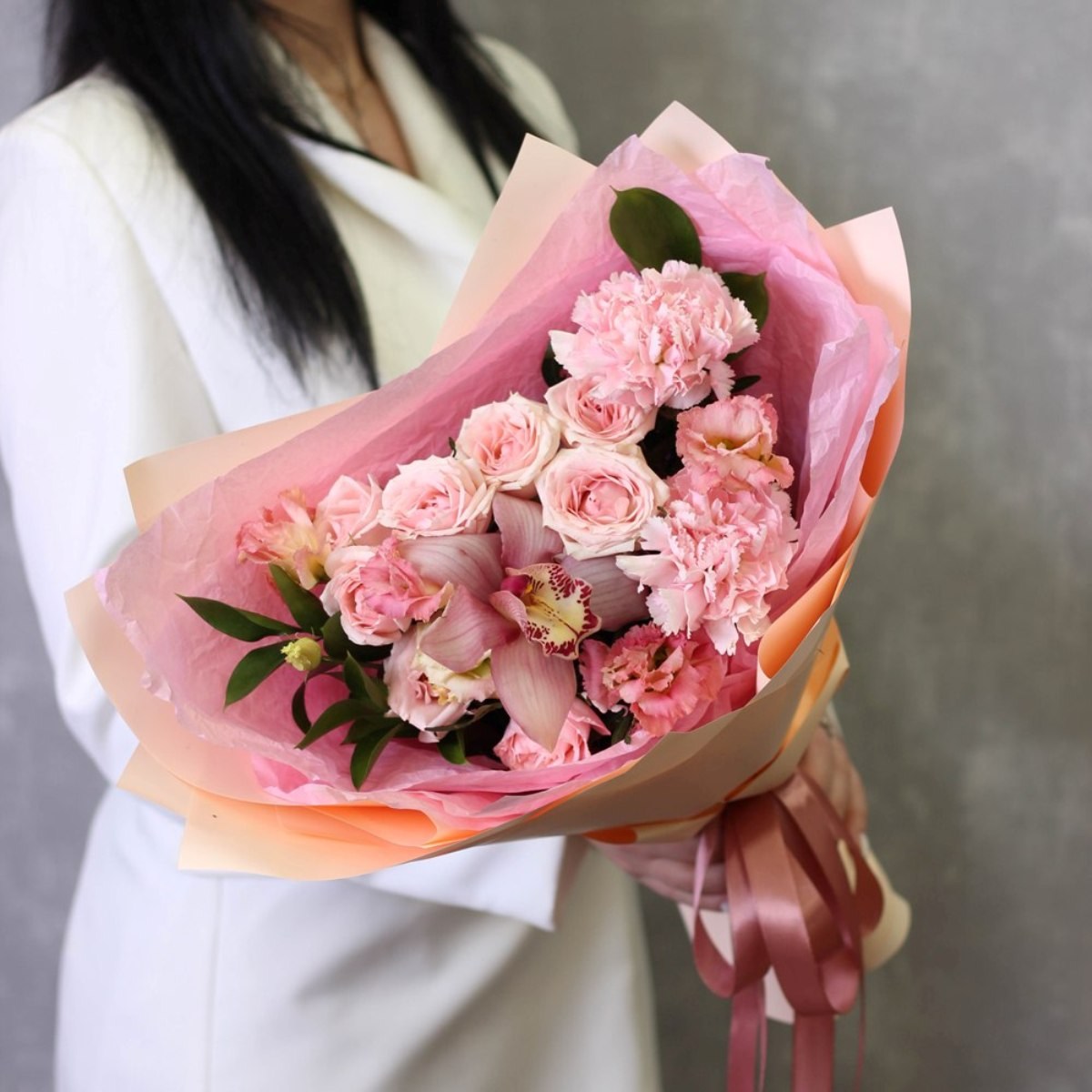 Нежный сборный букет